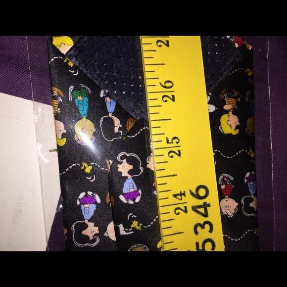 Peanuts Gang silk tie - Picture 6 of 8
